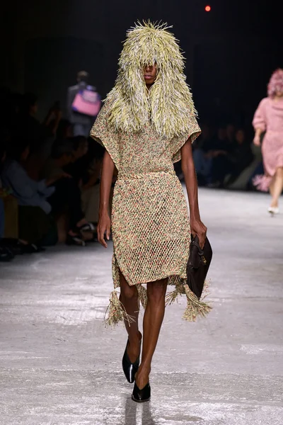 Look 22